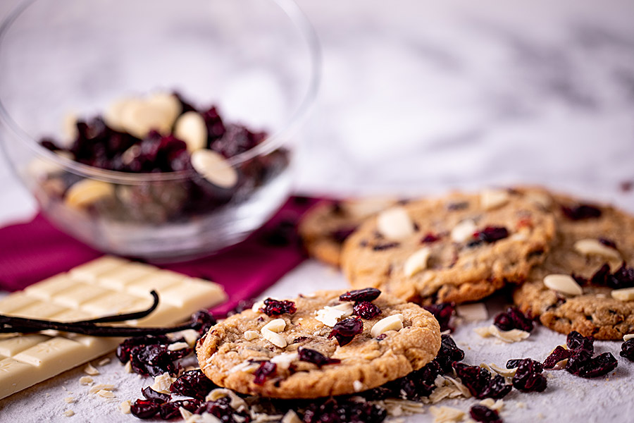 White Chocolate & Cranberry Cookie